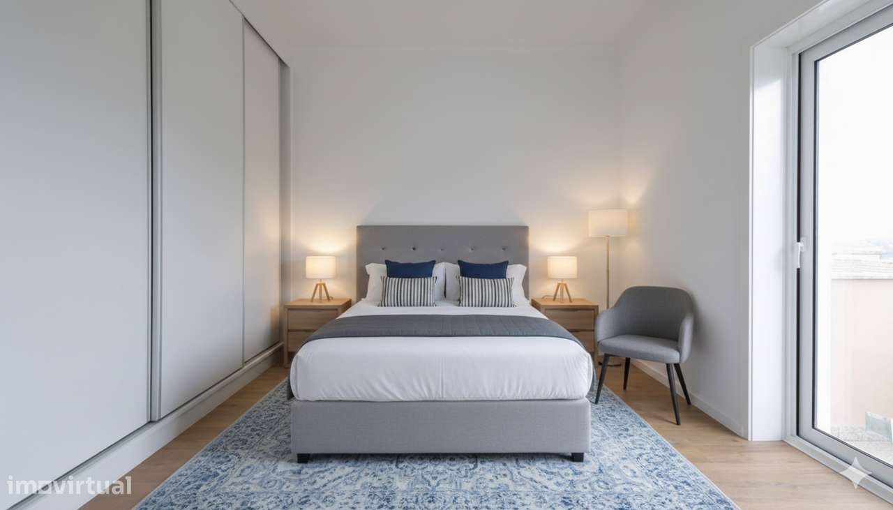 T3 | Varandas | Box | 2 WC's | Excelente localização | 100% Renovado-1