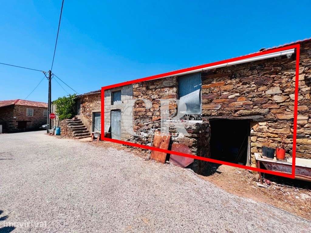 Casinha em xisto para reabilitação - Grande imagem: 5/12