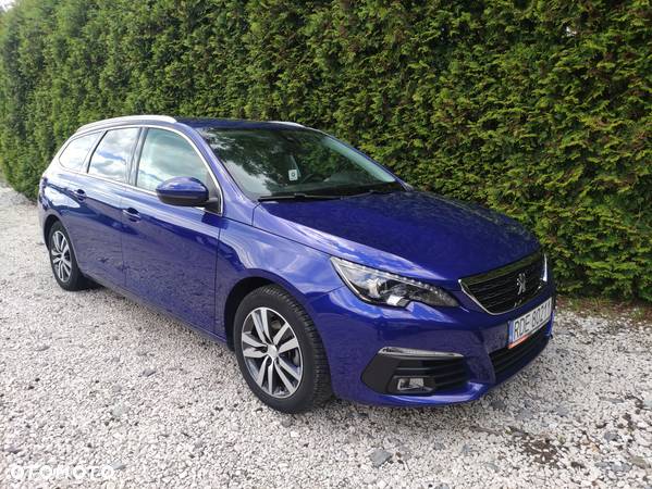 Peugeot 308 - 1