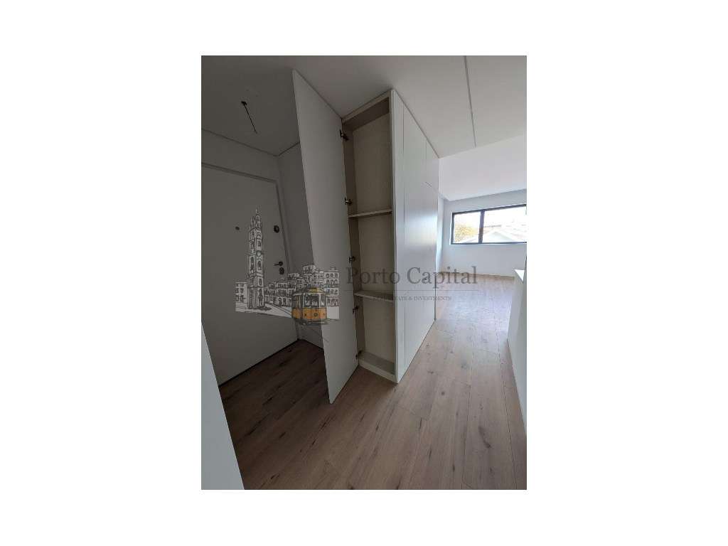 EXCELENTE APARTAMENTO T1, COM VARANDA NO CENTRO DE MATOSINHOS, JUNT... - Grande imagem: 4/33