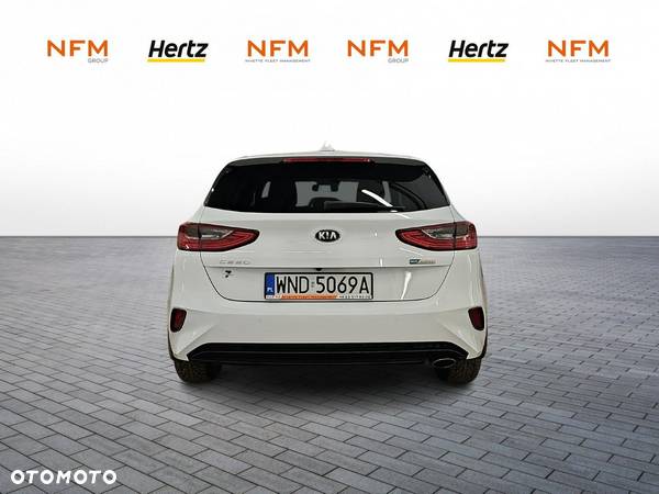 Kia Ceed 1.6 CRDi mHEV M - 5