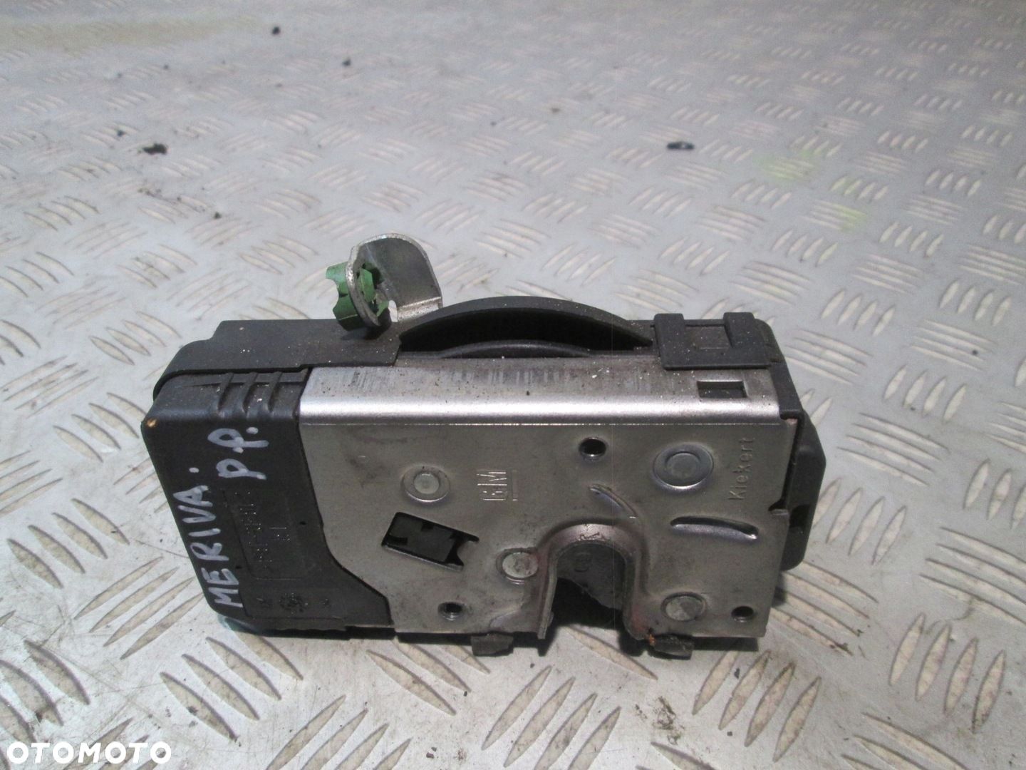 ZAMEK DRZWI PRAWY PRZÓD OPEL MERIVA A 03- 13154792GF - 1