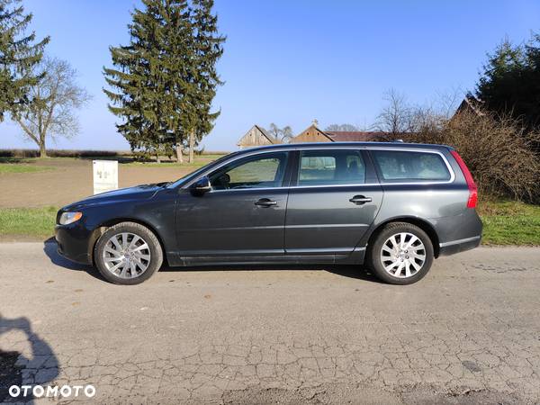 Volvo V70 D3 Momentum - 7