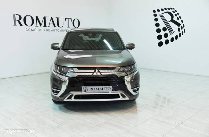 Mitsubishi Outlander 2.4 PHEV Instyle - 3