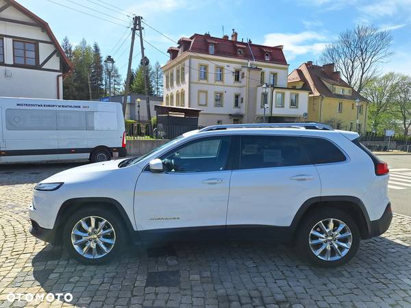 Jeep Cherokee - 5