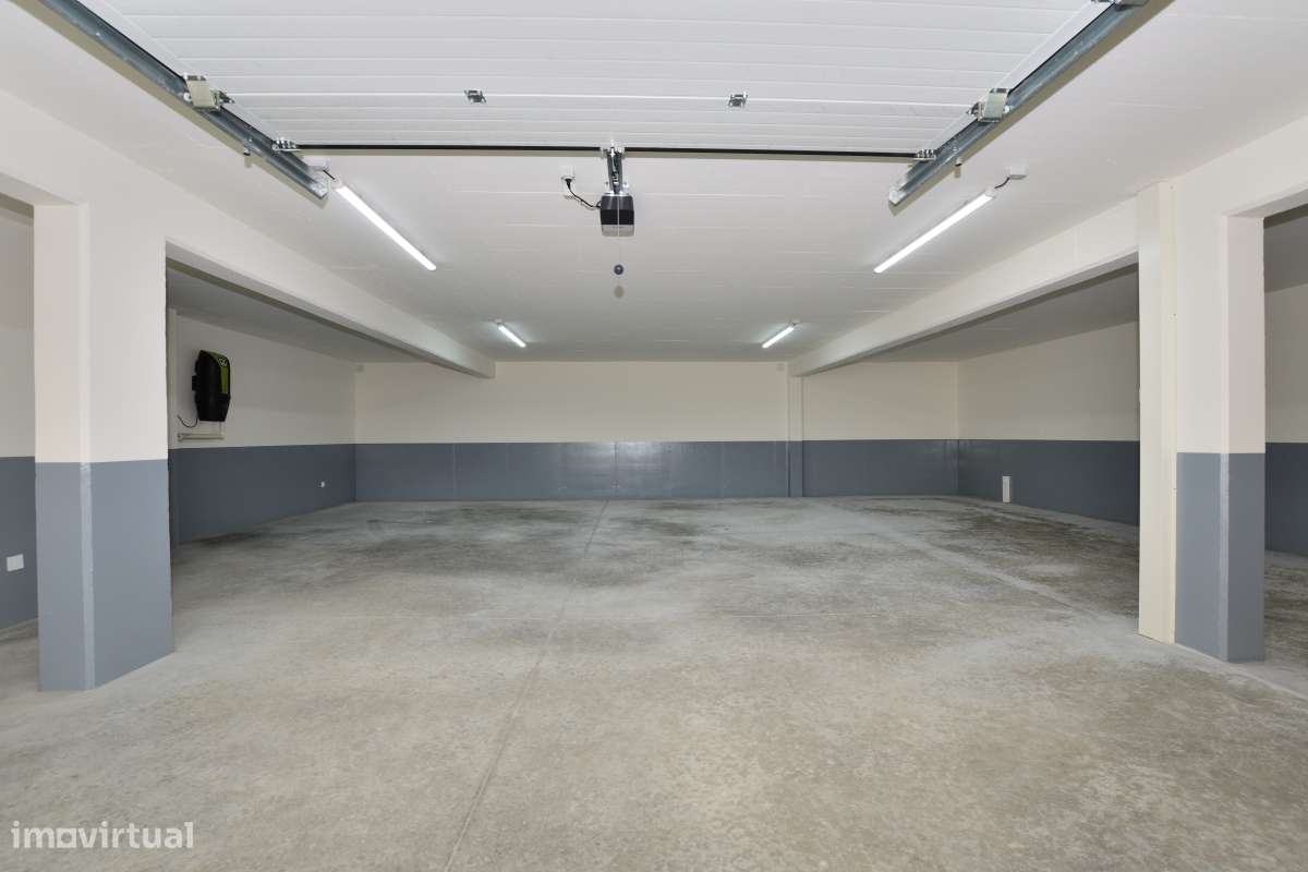 Moradia T4 c/ Certificação Energética A+ | Aveiras de Cima-45