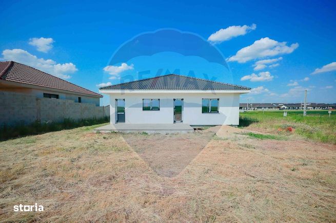 Casă cu 4 camere de vânzare în Sântandrei-18