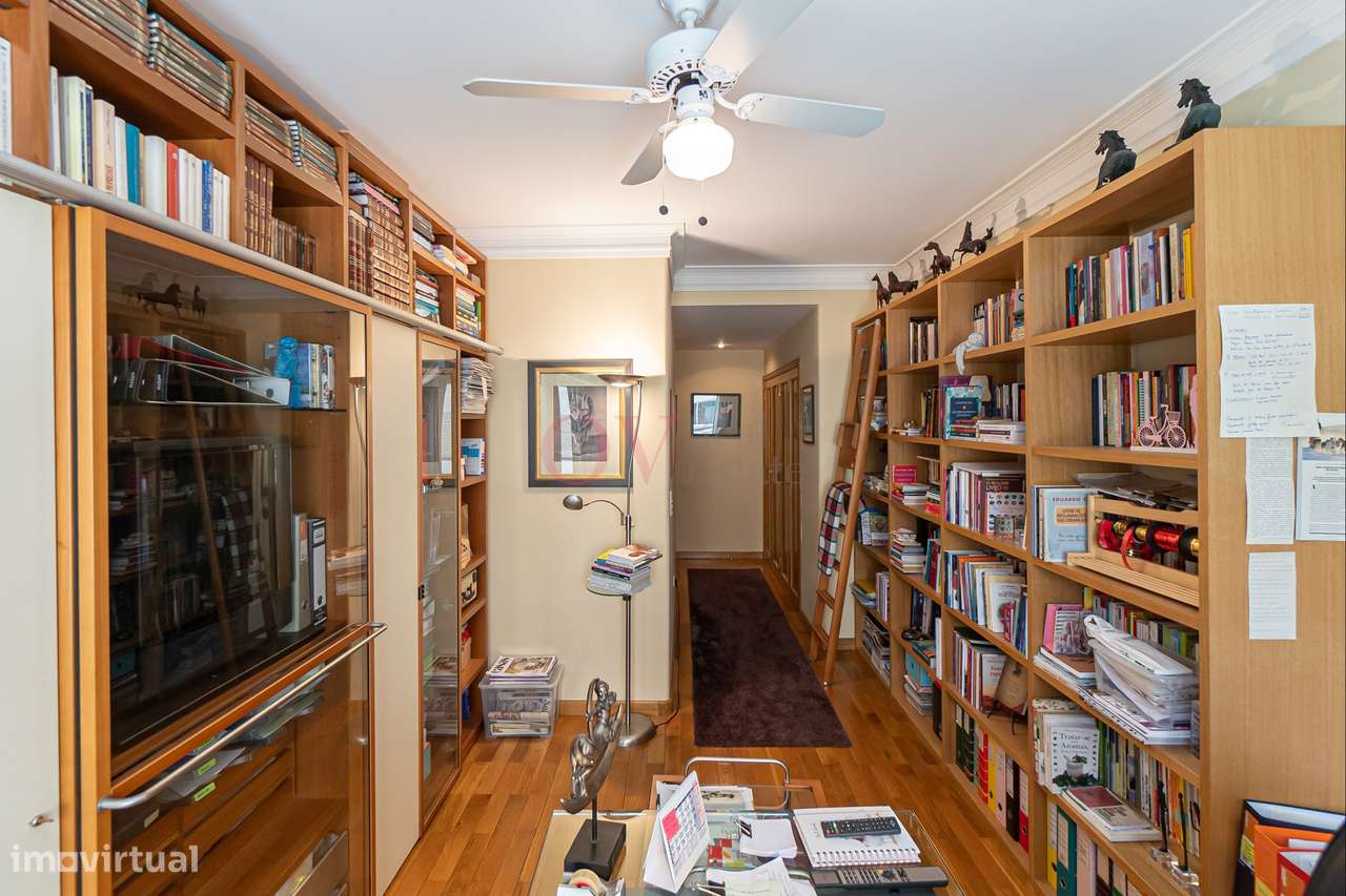 Para venda, apartamento T5 Rua Domingos Sequeira Porto, com varandas,-22