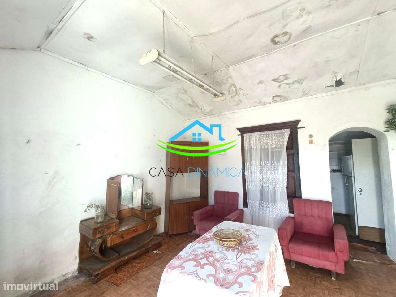 Moradia para recuperar com terreno e poço - Grande imagem: 5/33