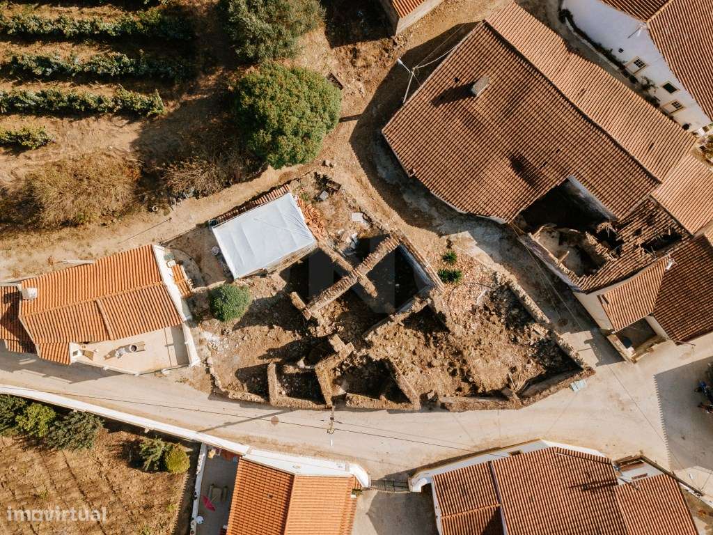 Moradia em ruína para venda em Dois Portos - Torres Vedras - Grande imagem: 2/20