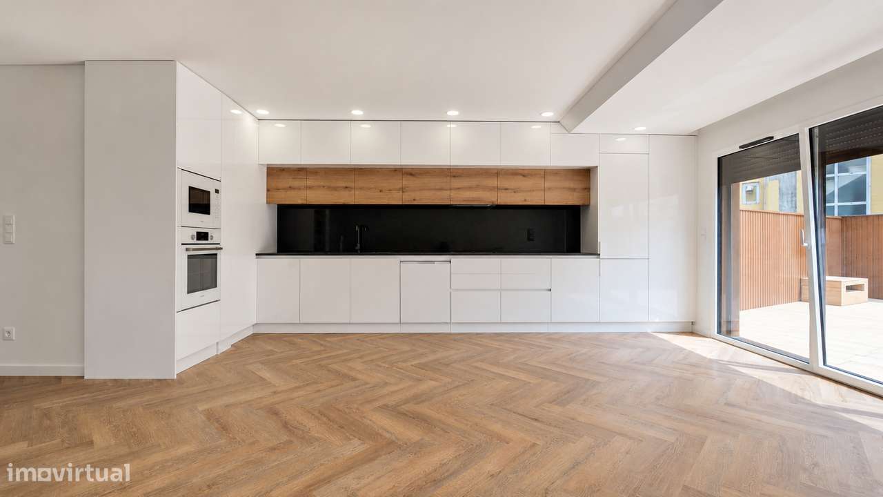 Moradia T3 NOVA, São Cosme | Garagem 2 ou + carros | Pátio + terraço-2