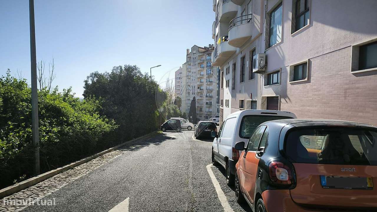 Garagem  para arrendamento - Grande imagem: 3/4