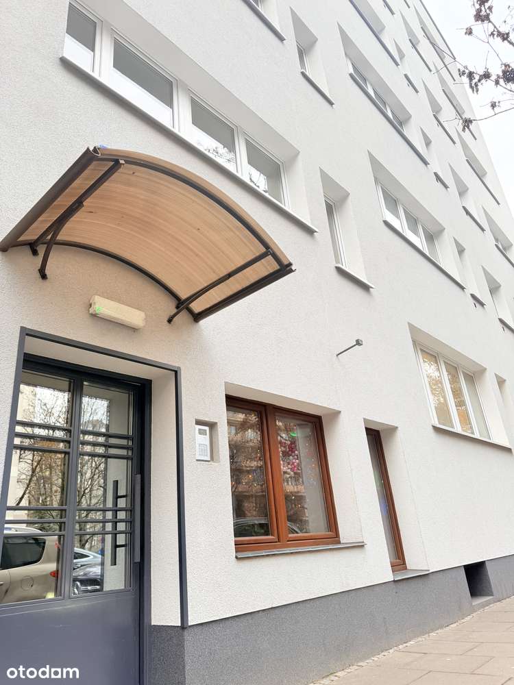 Kawalerka# Idealny rozstaw # OSOBNA KUCHNIA # WINDA # Hoża-16