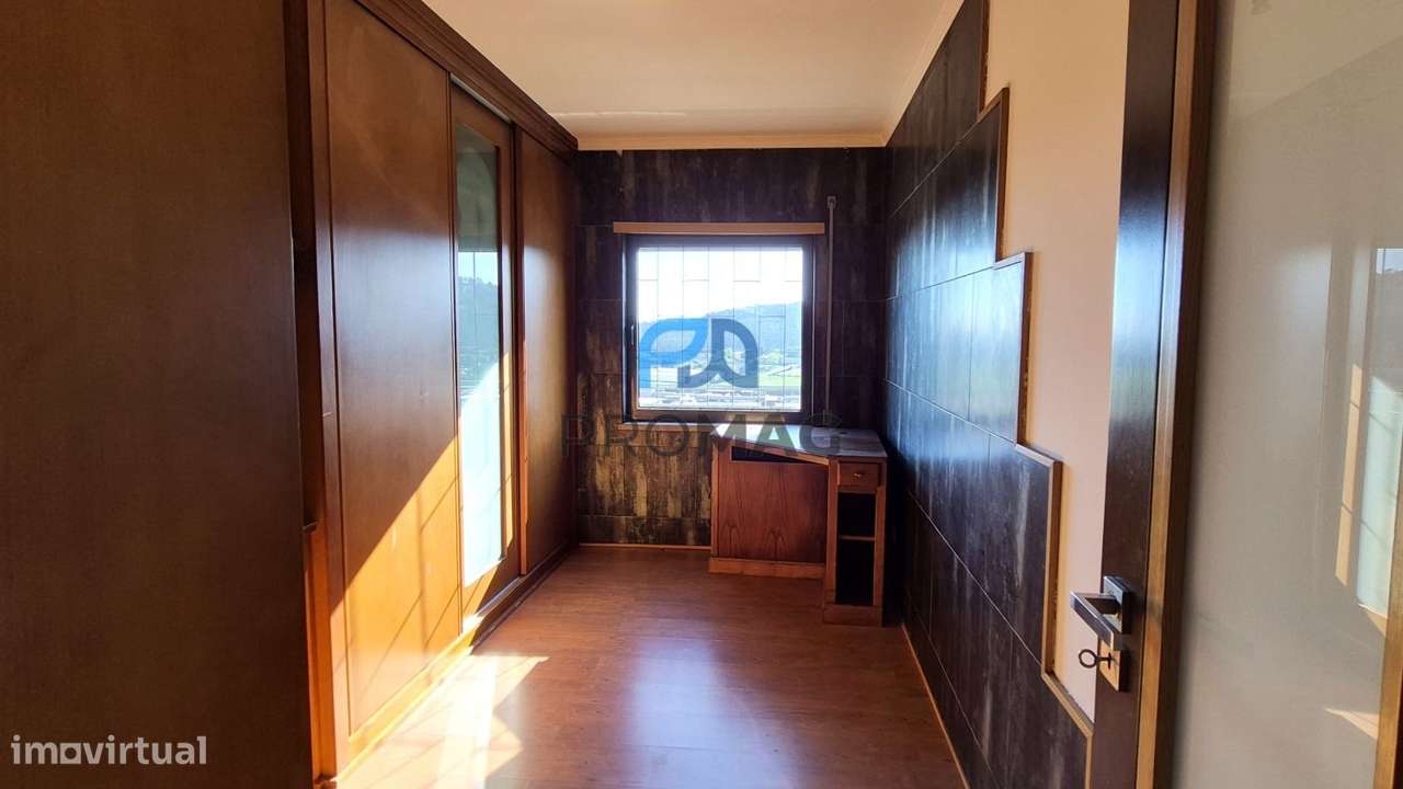 Harmonioso Apartamento T3 em Alfena-18