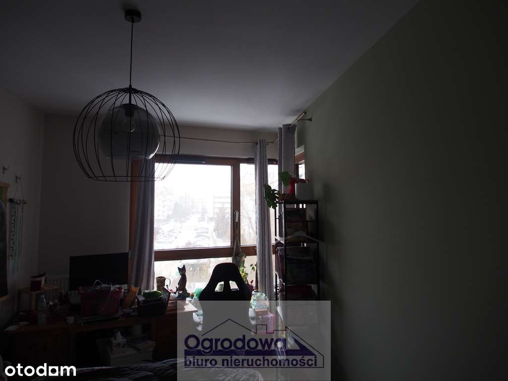 Nowe mieszkanie przy metrze.-8