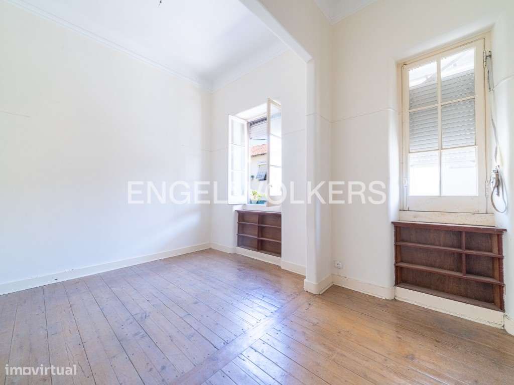 Apartamento por Remodelar com jardim na Graça-27