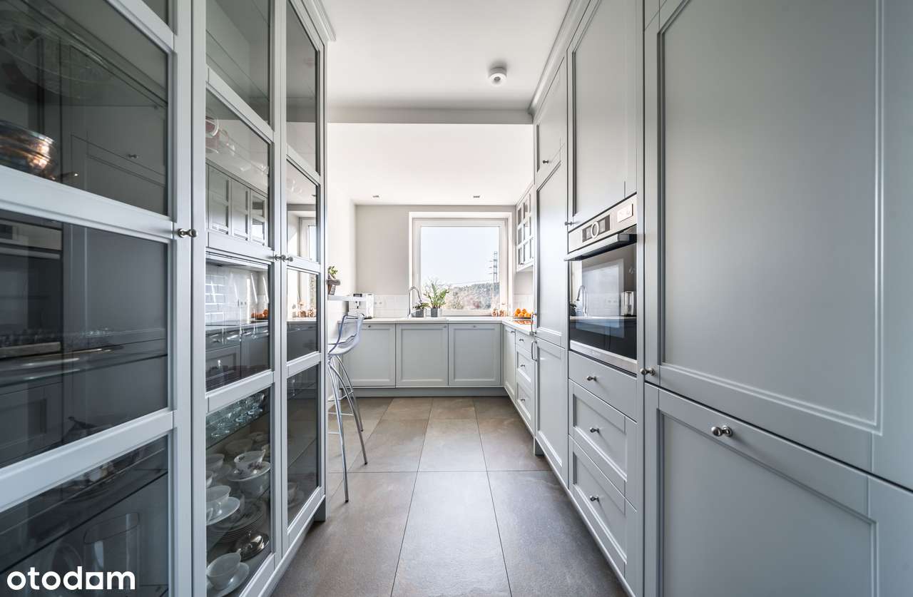 Komfortowe 4-pokojowe mieszkanie-9