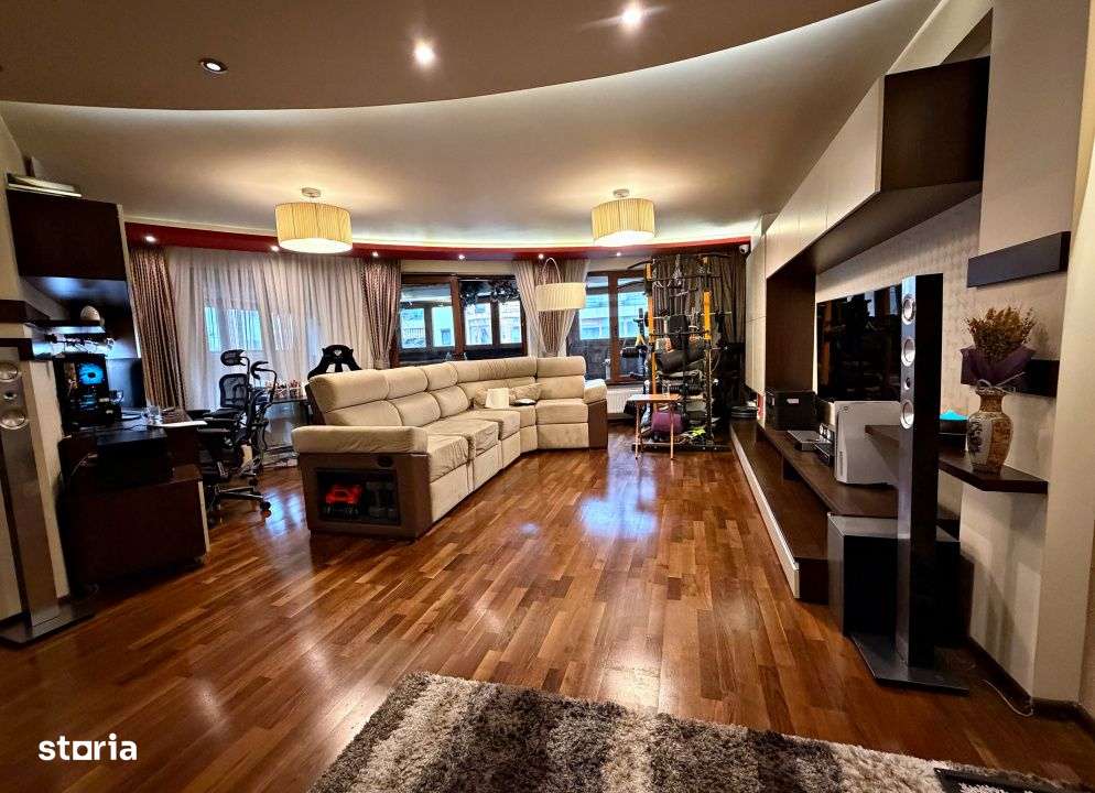 3 cam - 143 mp - Et.1/3 - 2 bai, 2 balcoane – Ghencea, An 2009 - Imagine principală: 1/19