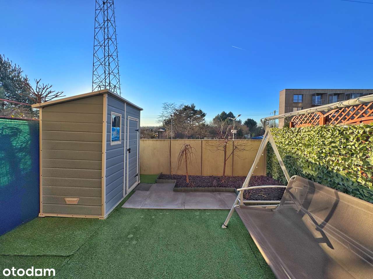 Kawalerka z ogródkiem | Miejsce postojowe | Komórka | Budynek z 2019-10