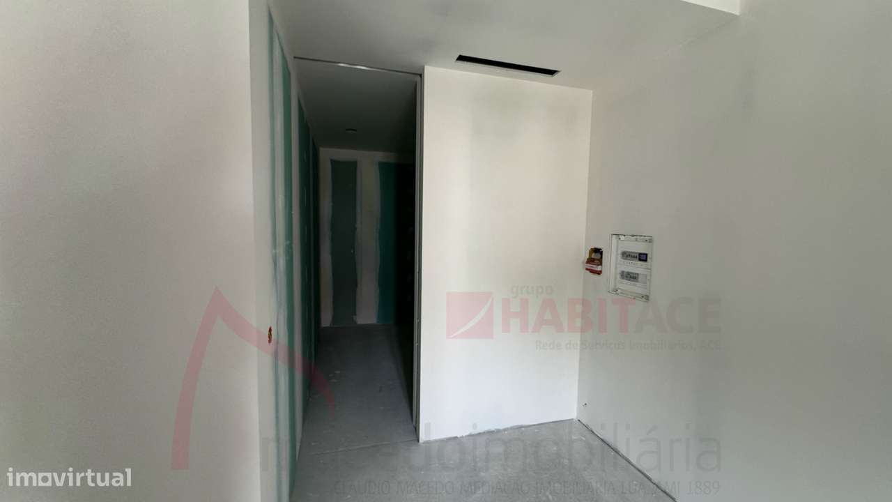 Moradia T3 para venda no Centro Histórico de Braga-16