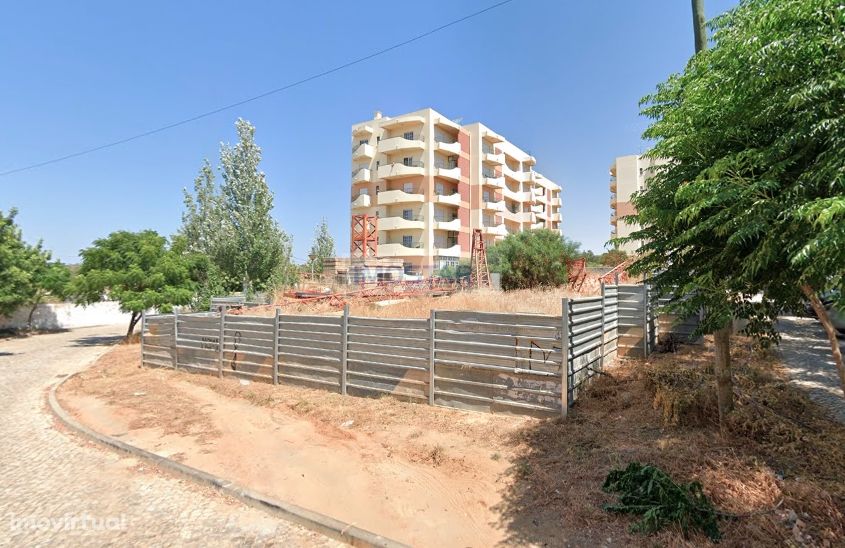 Terreno para construção em altura - Loulé