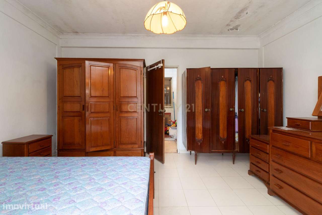 Oportunidade única de investimento em Odivelas – 50% de prédio em prop-31