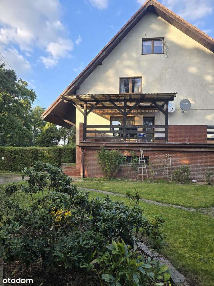 Dom wolnostojący w Mirkowie, cicho i zielono-13