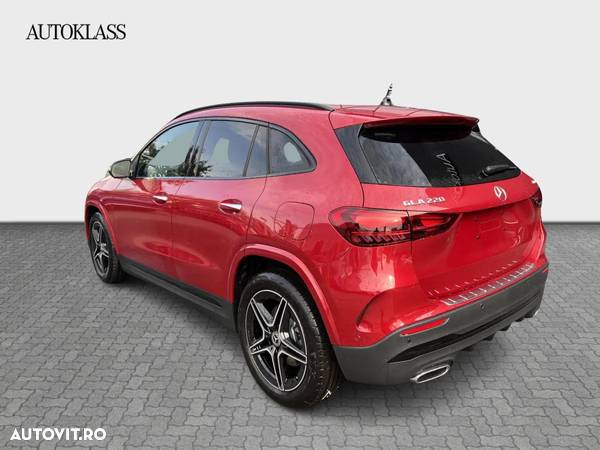 Mercedes-Benz GLA 220 4MATIC MHEV Aut. - 4