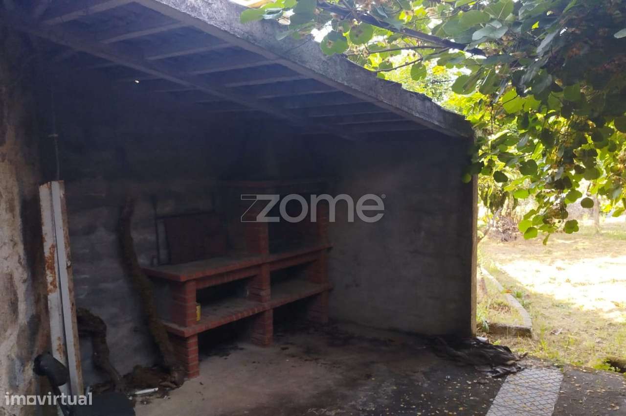 Moradia em Pedra com quintal em Matados, a 5 minutos Mangualde-9