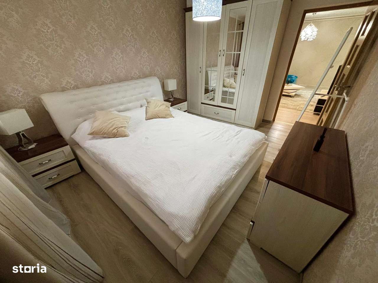 Apartament 3 camere mobilat utilat zona Strand 2-4