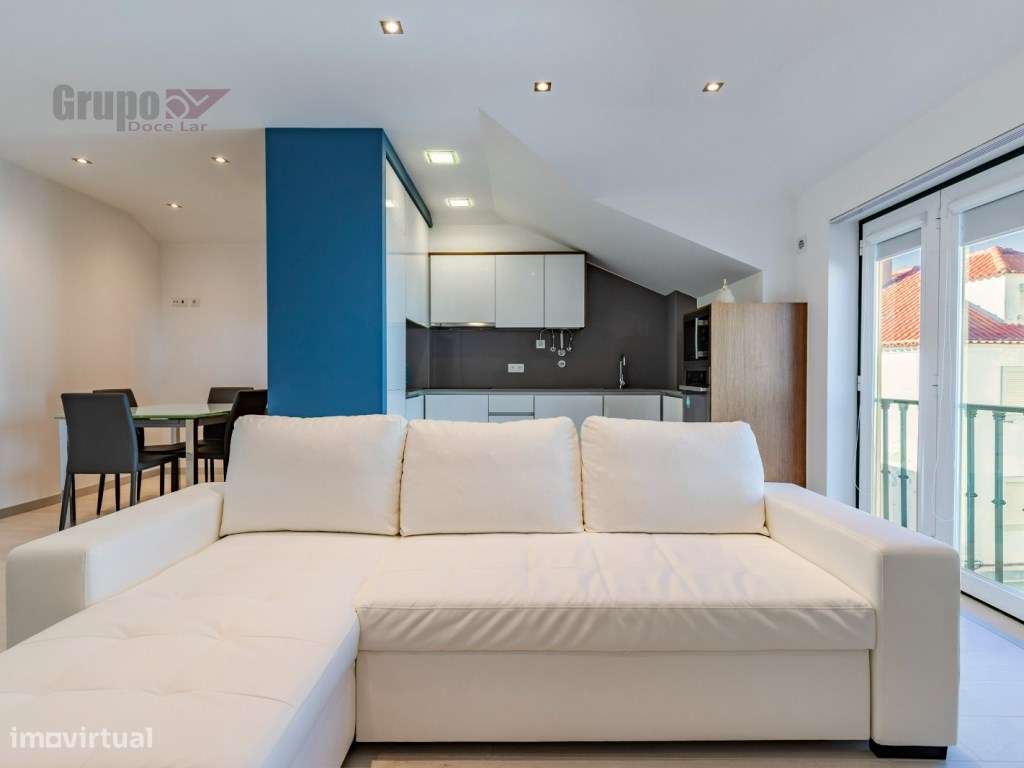 T2 Duplex Exclusivo a 150m da Praia com Vista Mar e Castelo- Sesimbra-23