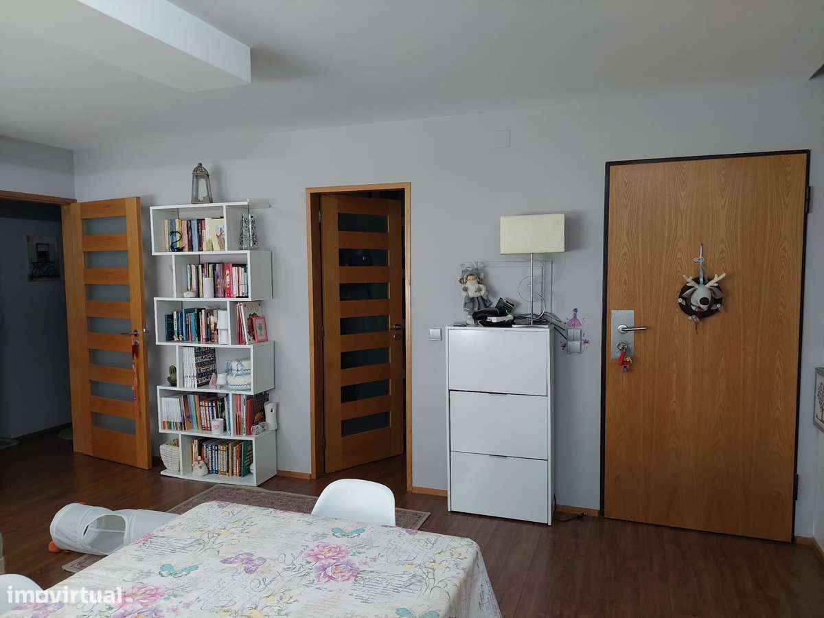 Apartamento T2 moderno em Canelas - VN Gaia - Grande imagem: 2/16
