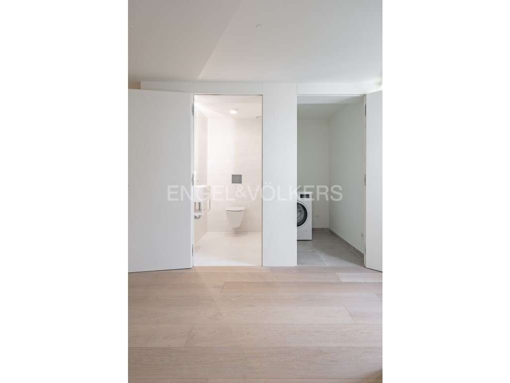 Elegante e luxuoso apartamento T2, junto à Av. da Liberdade-26