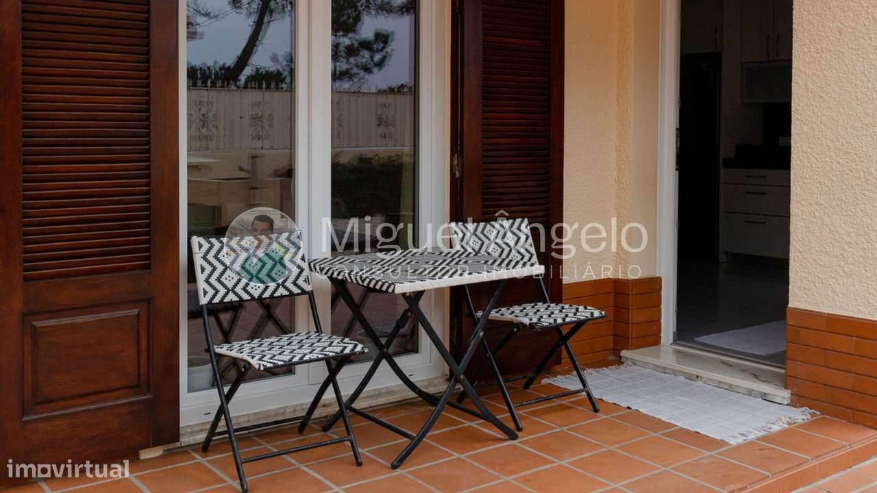 Moradia T3 com jardim, garagem e excelente espaço exterior na Torreira-30