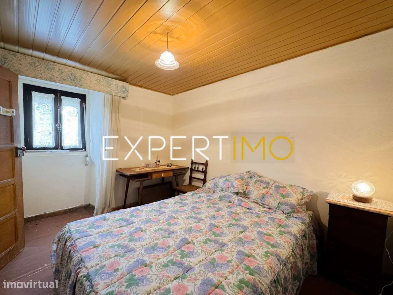 Moradia T3 com Terreno, Poço, Pátio Interior e Garagem em...-13