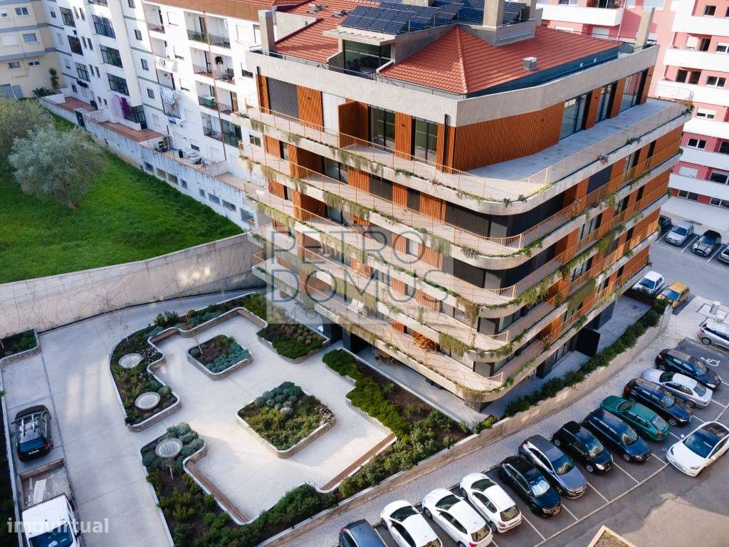 APARTAMENTO T4 COM TERRAÇO - CENTRO DE LEIRIA-5