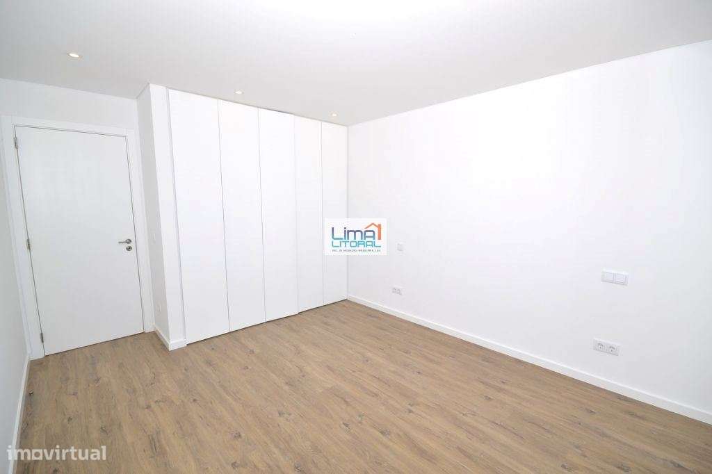 Moderno apartamento T3 - condomínio fechado com piscina-19