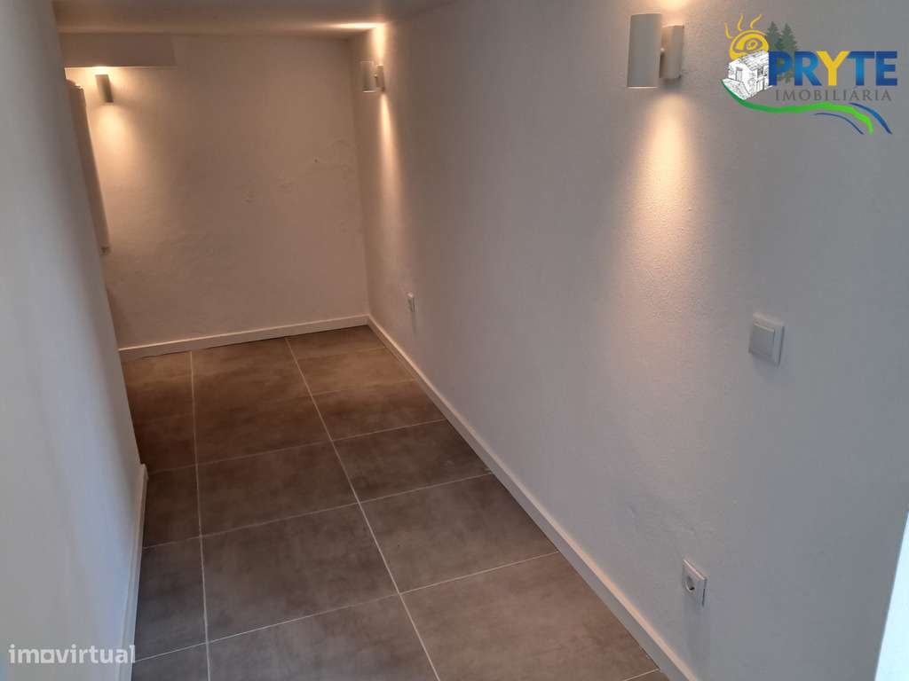 Moradia de tipologia T3 situada perto da Vila da Sertã-20