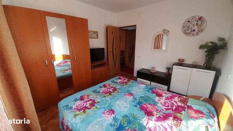 Inchiriez apartament 3 camere - Imagine principală: 4/8