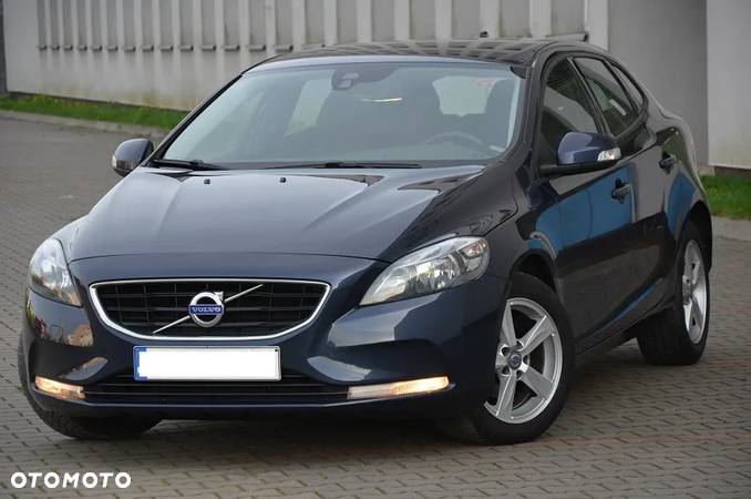 Volvo V40 CC D2 Momentum - 1