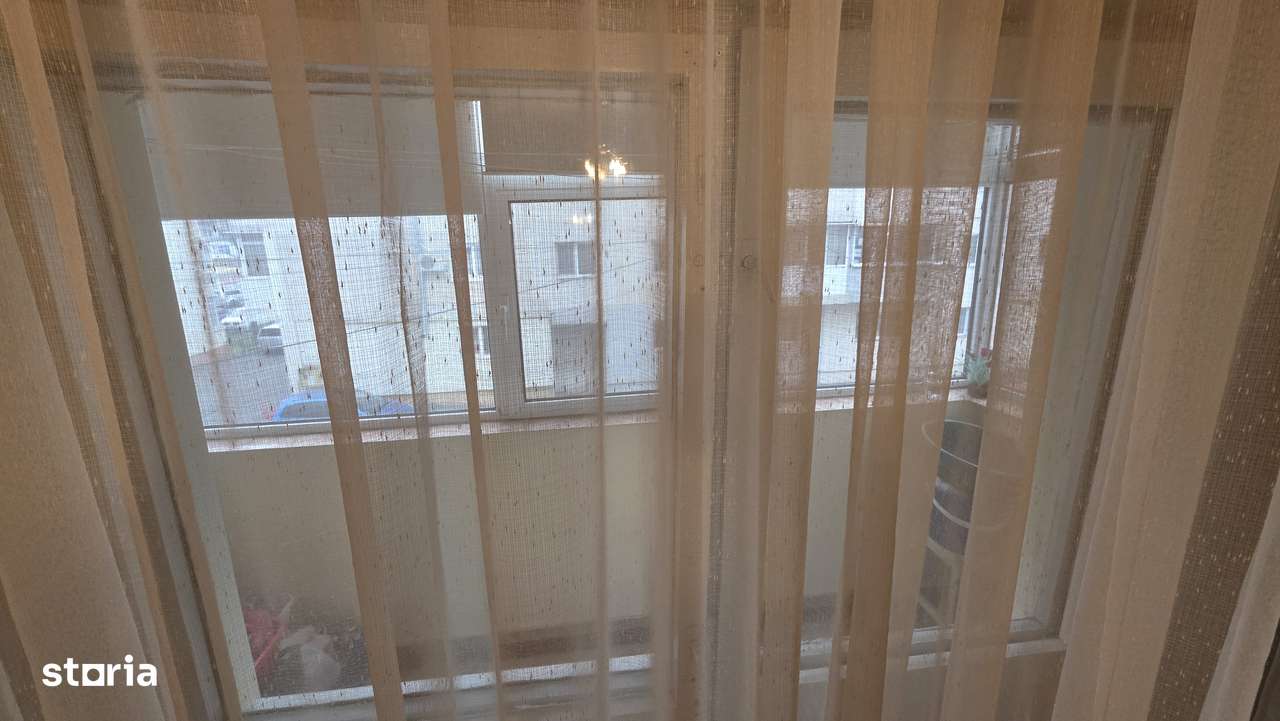 Vand ap cu 3 camere zona Orizont - Posta 4-3