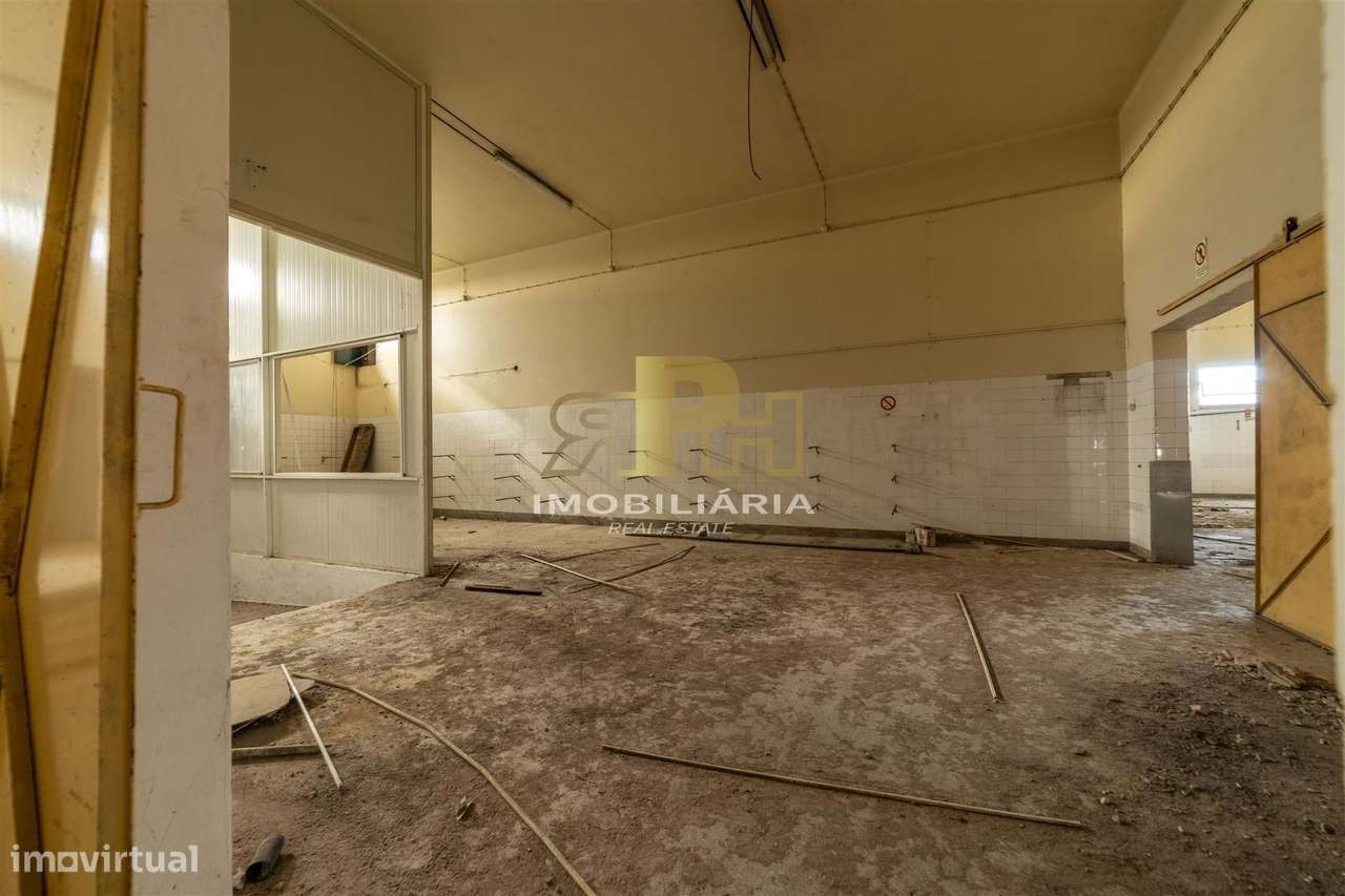 Armazém T6 Venda em Alcanhões,Santarém-14