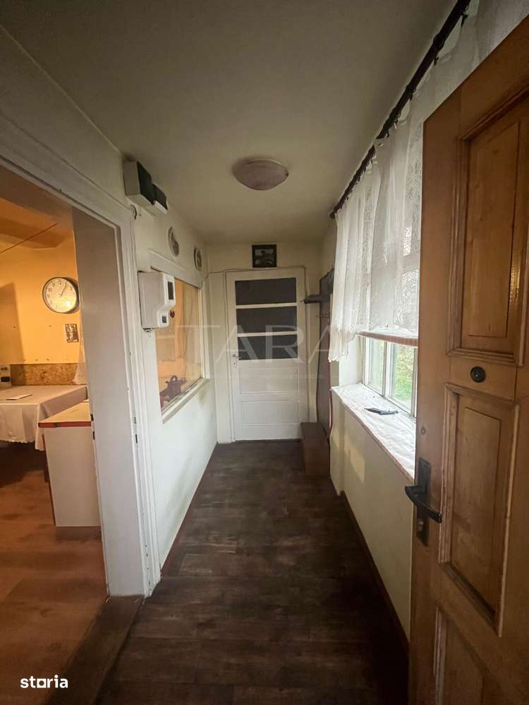 Casă cu două apartamente și teren generos în zona Iulius Mall. - Imagine principală: 5/9