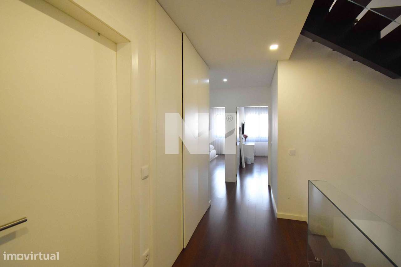 Moradia T4 Contemporânea | 4 Suites | C/ Piscina-22