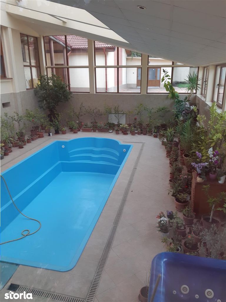 Vila 10 camere cu piscina acoperita | Pipera