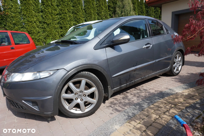 Honda Civic 1.8 Comfort - 8