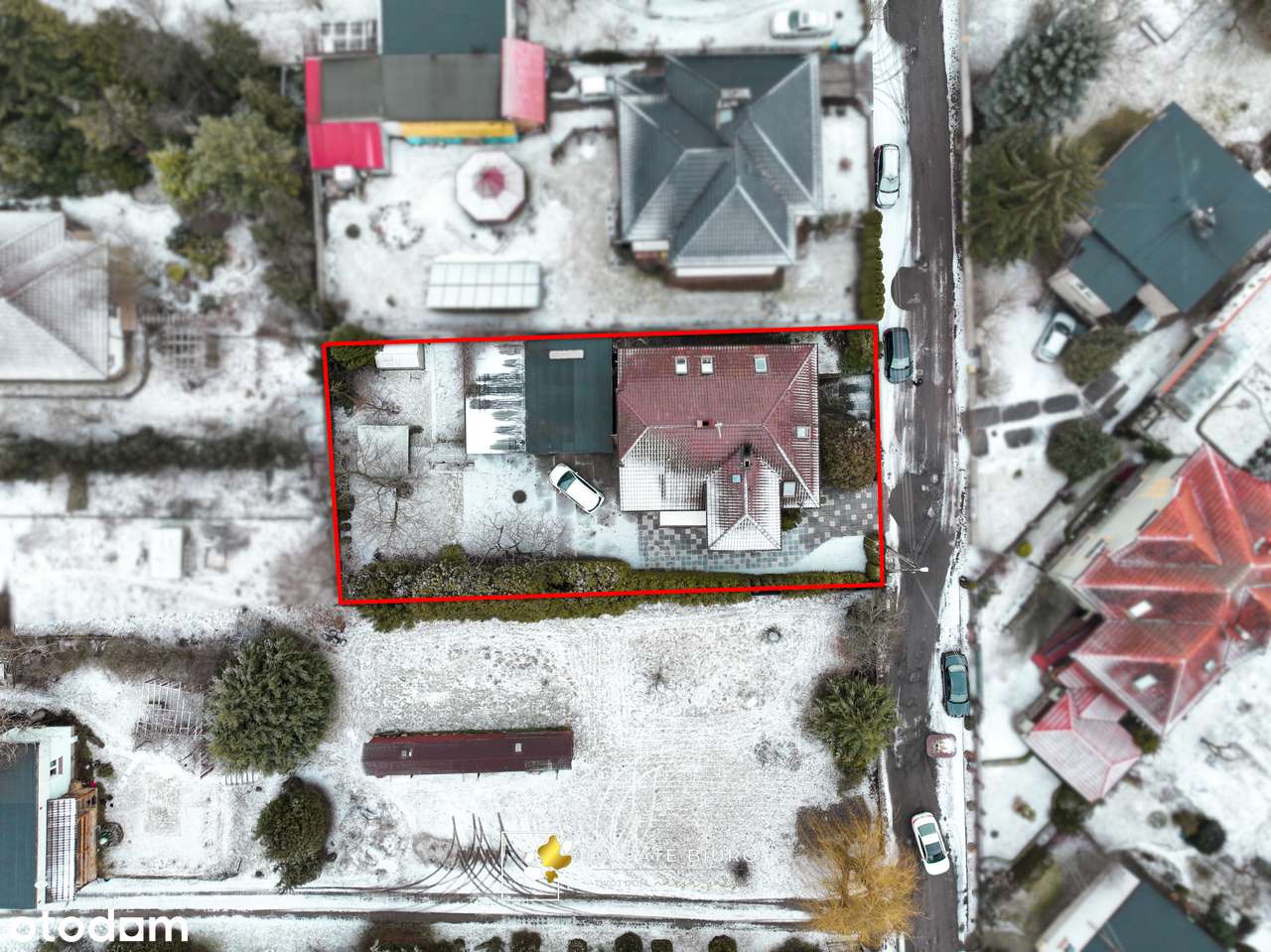 Tani w utrzymaniu dom z warsztatem samochodowym-2