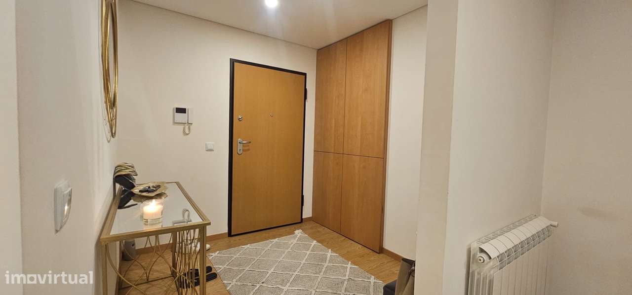 Apartamento Moderno T3 em Cesar-7