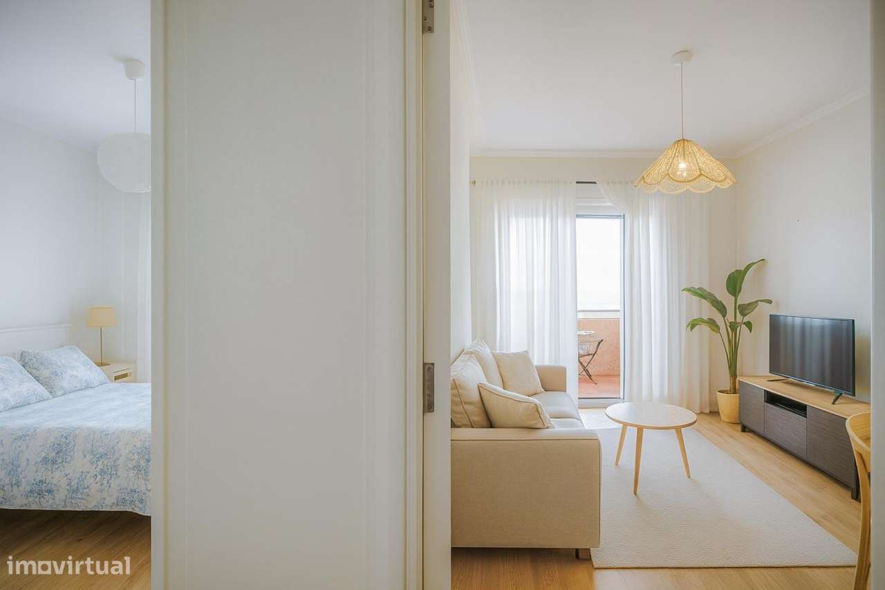 T1 Renovado com Varanda – Avenida Rodrigues de Freitas, Porto-1