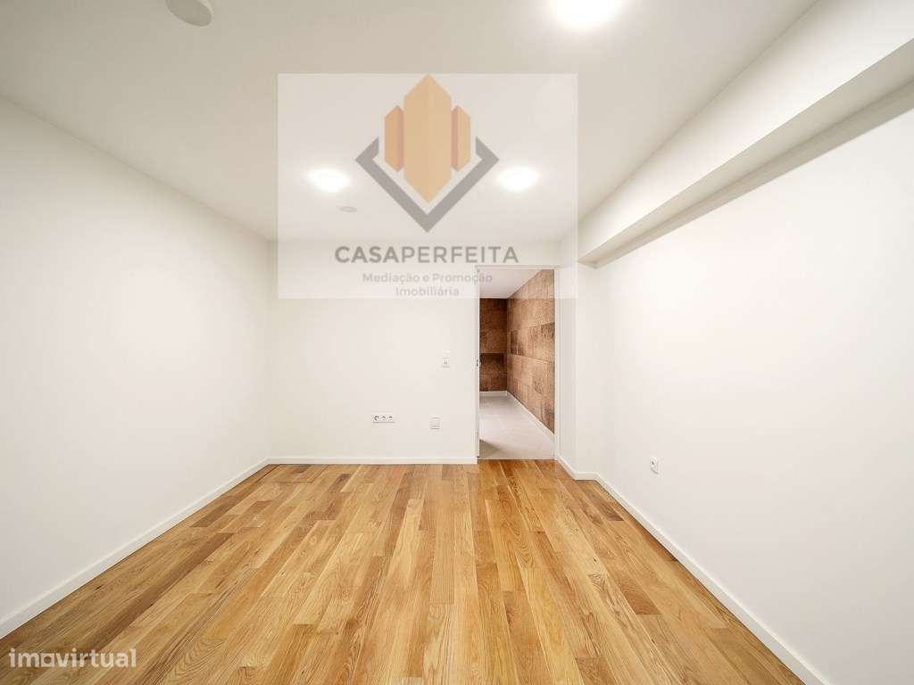 Luxuosa Moradia T4 a 150 metros da Praia - Madalena-18